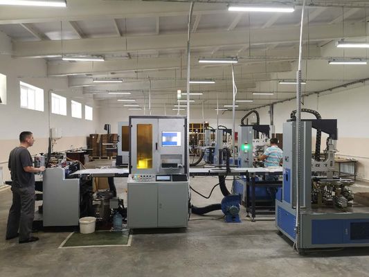 L1220mm παπούτσι πολυτέλειας που διπλώνει τη μηχανή 28pcs/Min κιβωτίων για το κιβώτιο δώρων